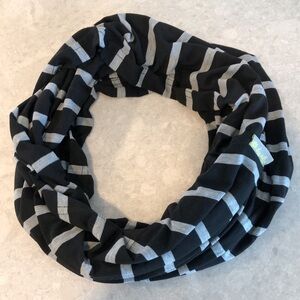 ITZY RITZY Infinity Breastfeeding Scarf O/S